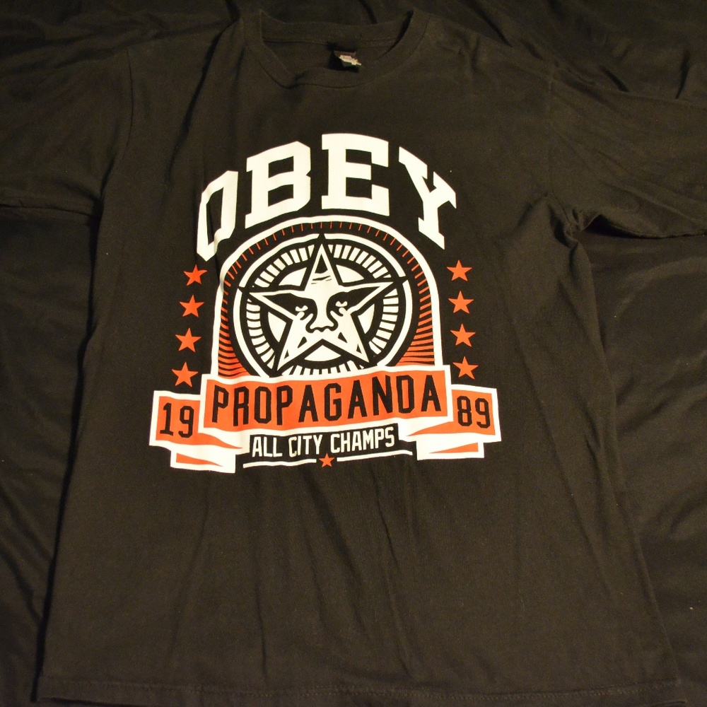 Obey t-shirt